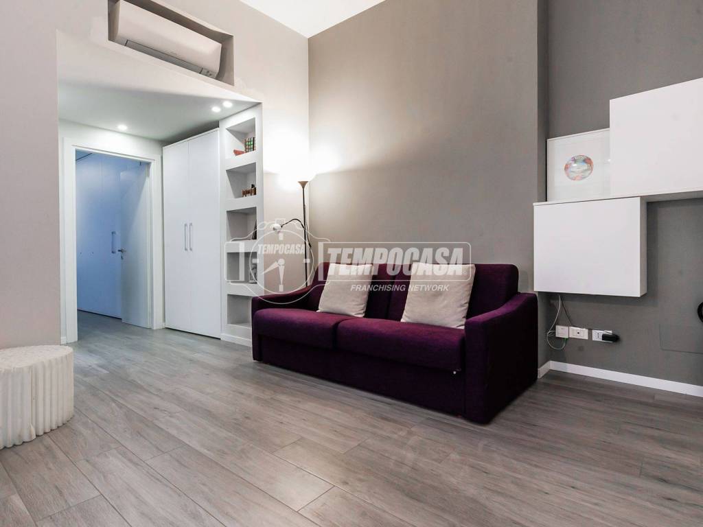 appartamento in vendita a Milano in zona Solari