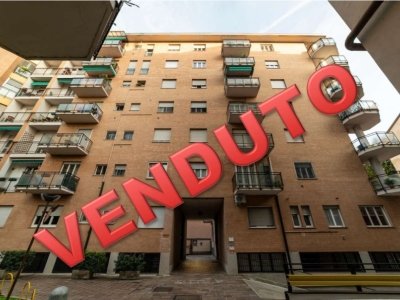 appartamento in vendita a Milano in zona Bocconi