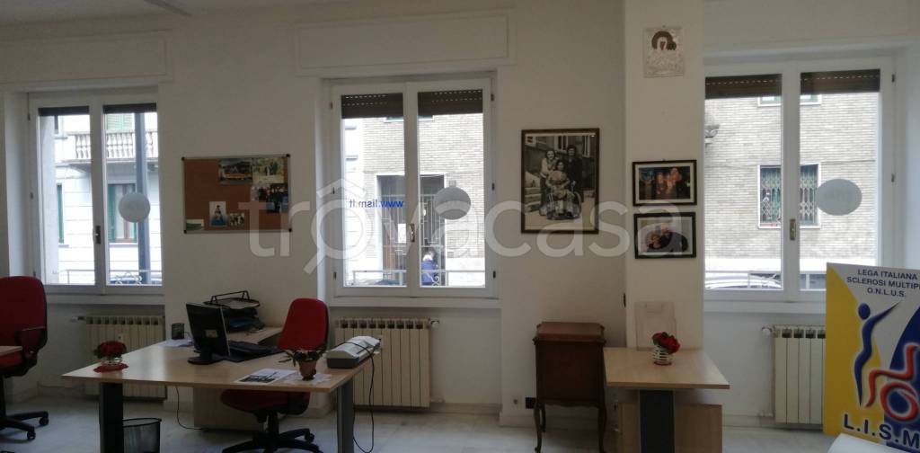 ufficio in vendita a Milano in zona Città Studi