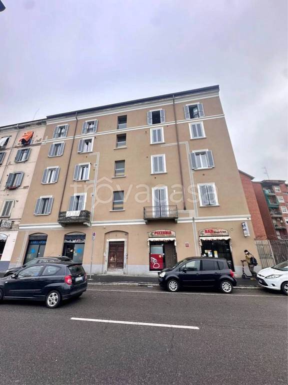 appartamento in vendita a Milano in zona Chiesa Rossa