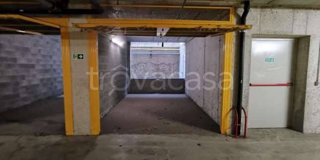 appartamento in vendita a Milano in zona Dergano