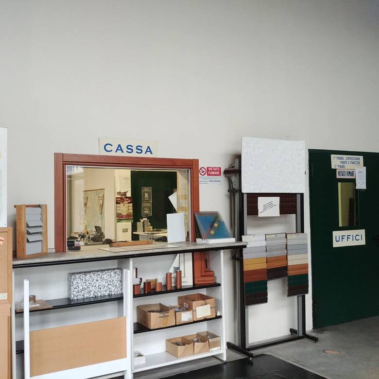 negozio in vendita a Milano