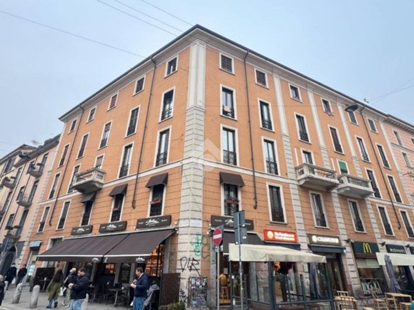 appartamento in vendita a Milano in zona Sempione