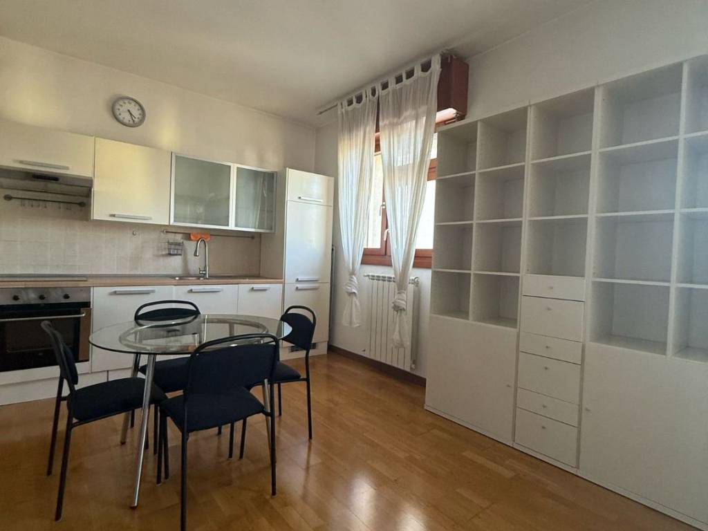 appartamento in vendita a Milano in zona Gratosoglio