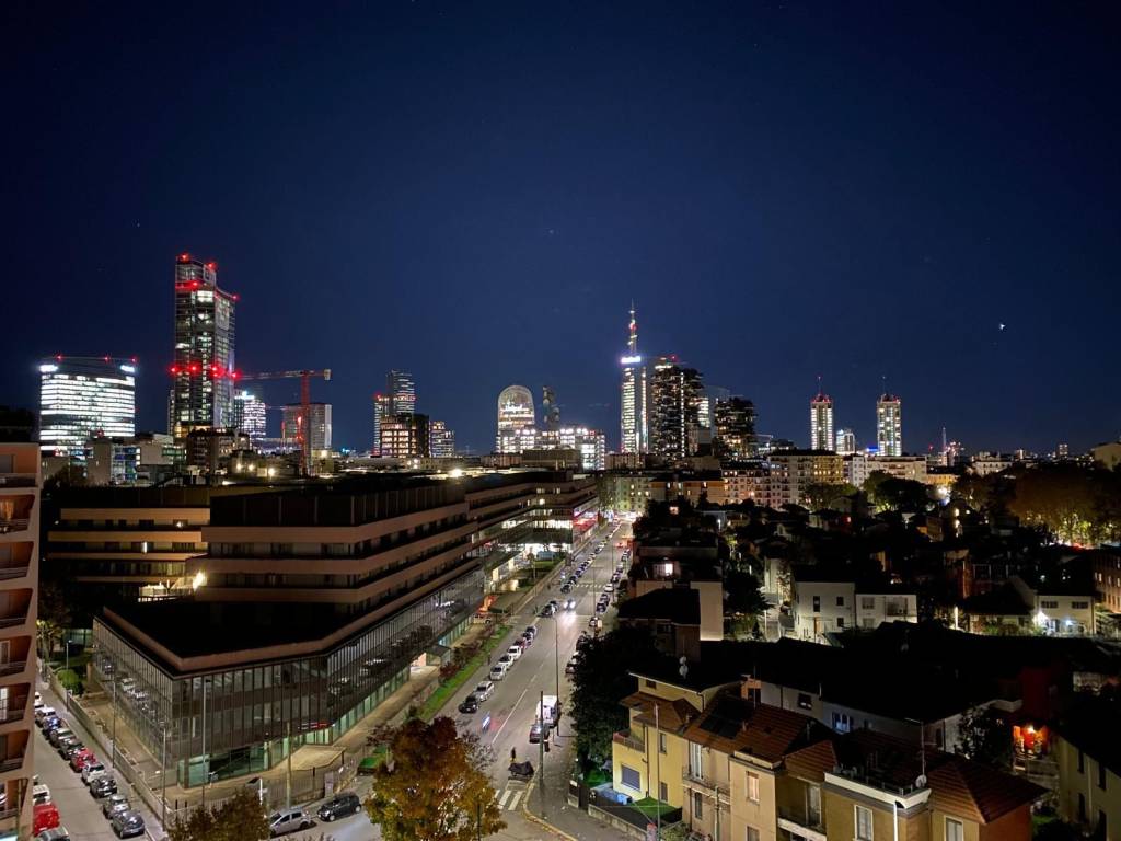 appartamento in vendita a Milano in zona Isola