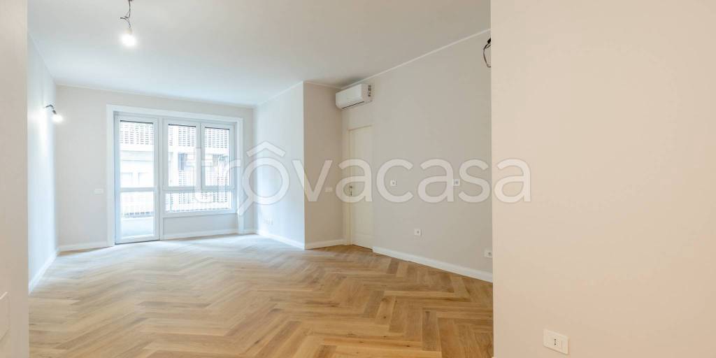 appartamento in vendita a Milano in zona Città Studi