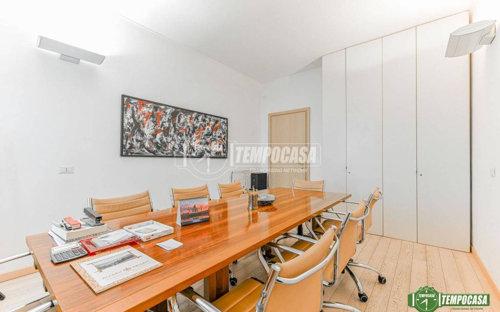 appartamento in vendita a Milano in zona Porta Nuova