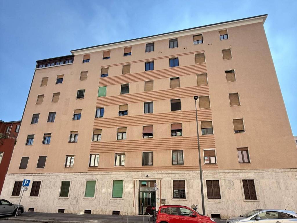 appartamento in vendita a Milano in zona Corvetto