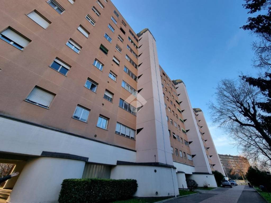 appartamento in vendita a Milano in zona Quarto Cagnino