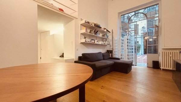 appartamento in vendita a Milano in zona Porta Garibaldi