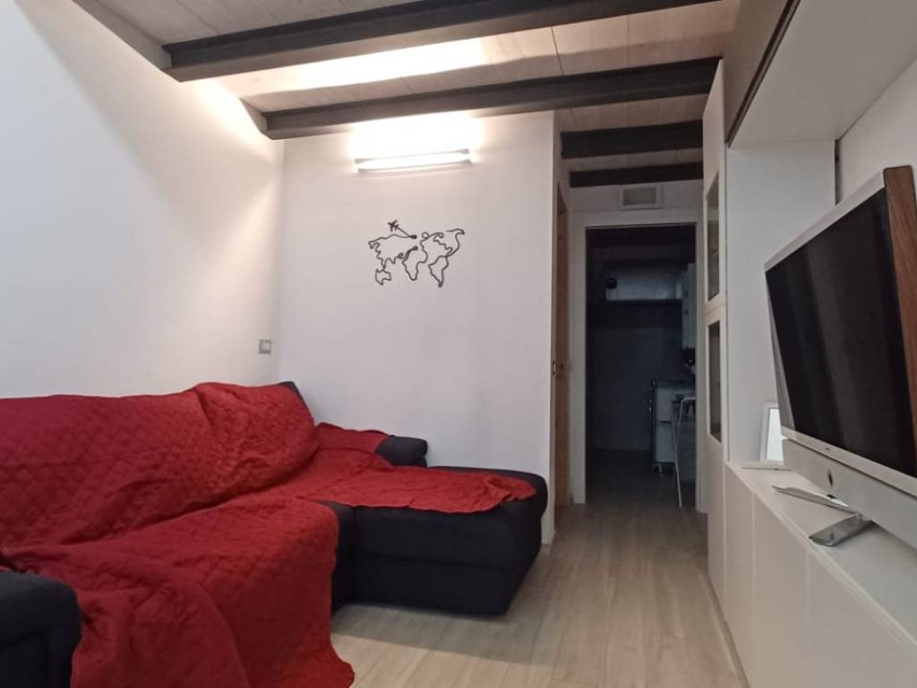 appartamento in vendita a Milano in zona Bocconi