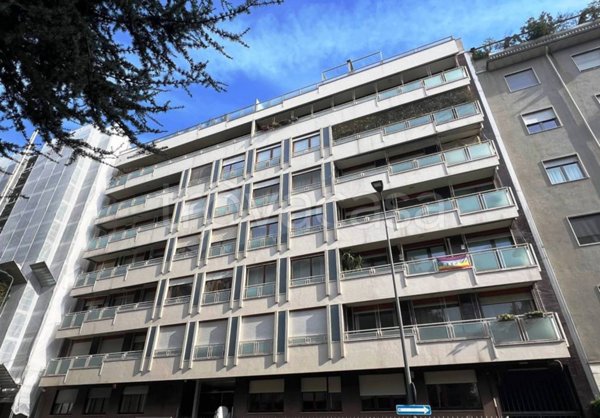 appartamento in vendita a Milano in zona Città Studi