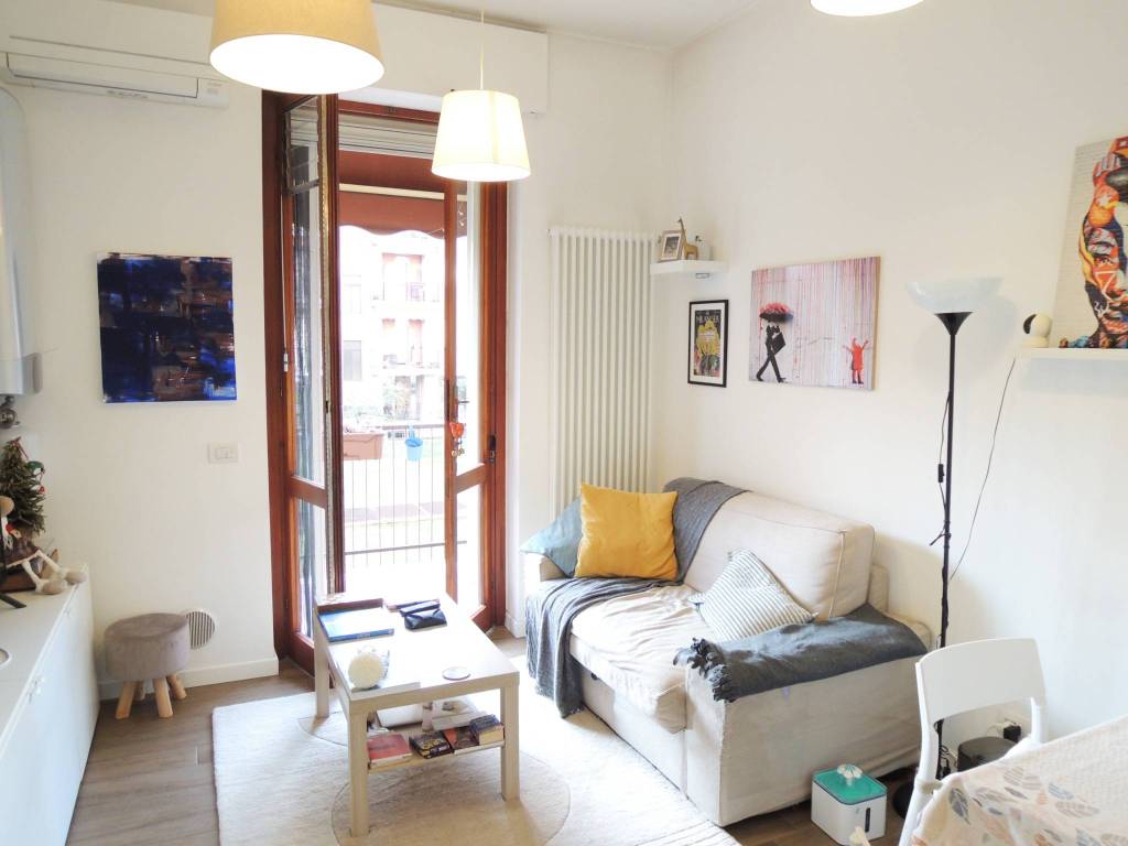 appartamento in vendita a Milano in zona Porta Genova