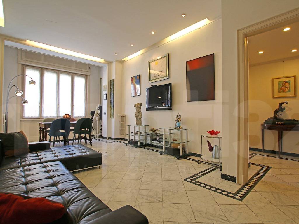 appartamento in vendita a Milano in zona Centro Direzionale