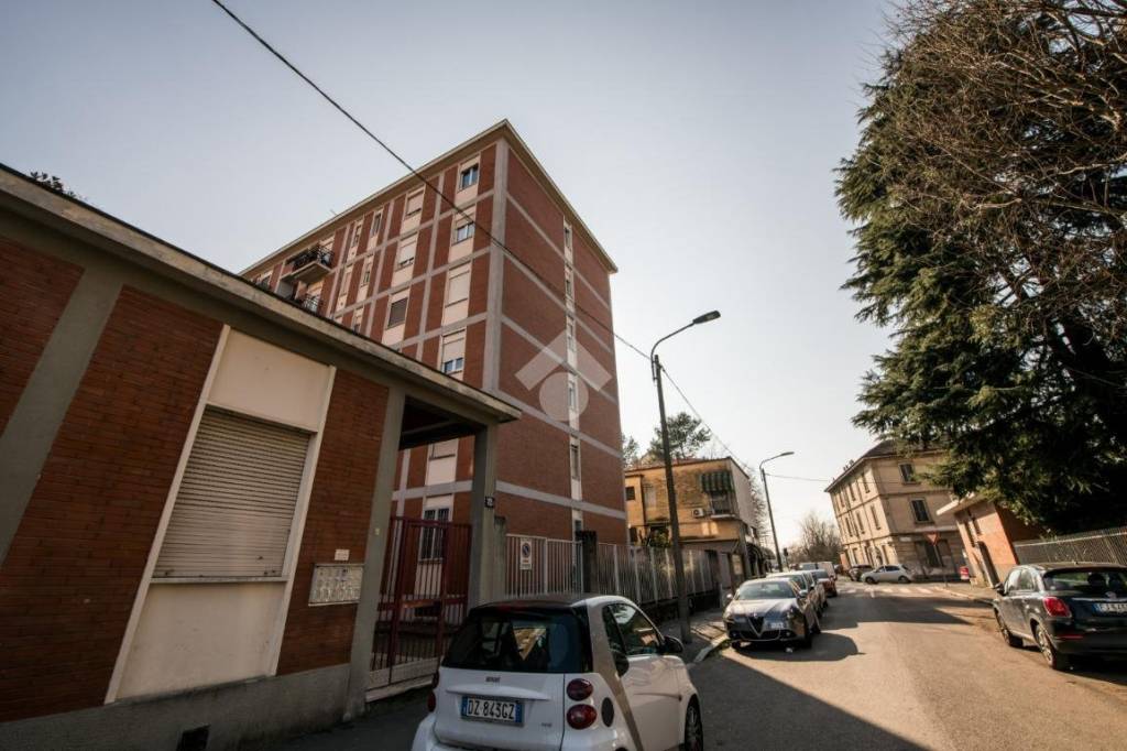appartamento in vendita a Milano in zona Baggio