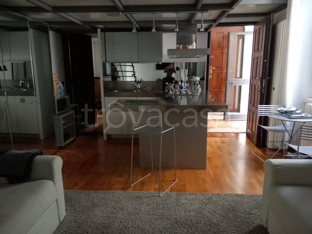 appartamento in vendita a Milano in zona Brera