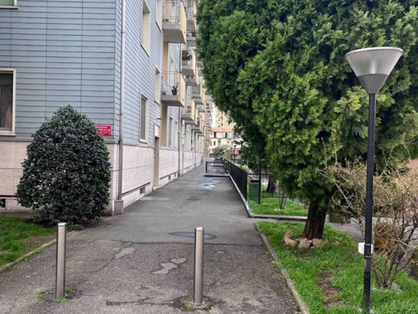 appartamento in vendita a Milano in zona Famagosta