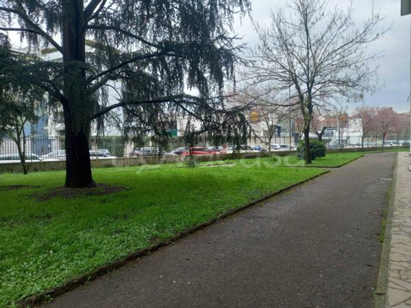 appartamento in vendita a Milano in zona Baggio