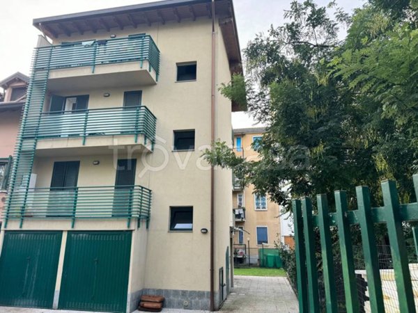 appartamento in vendita a Milano in zona Ponte Lambro