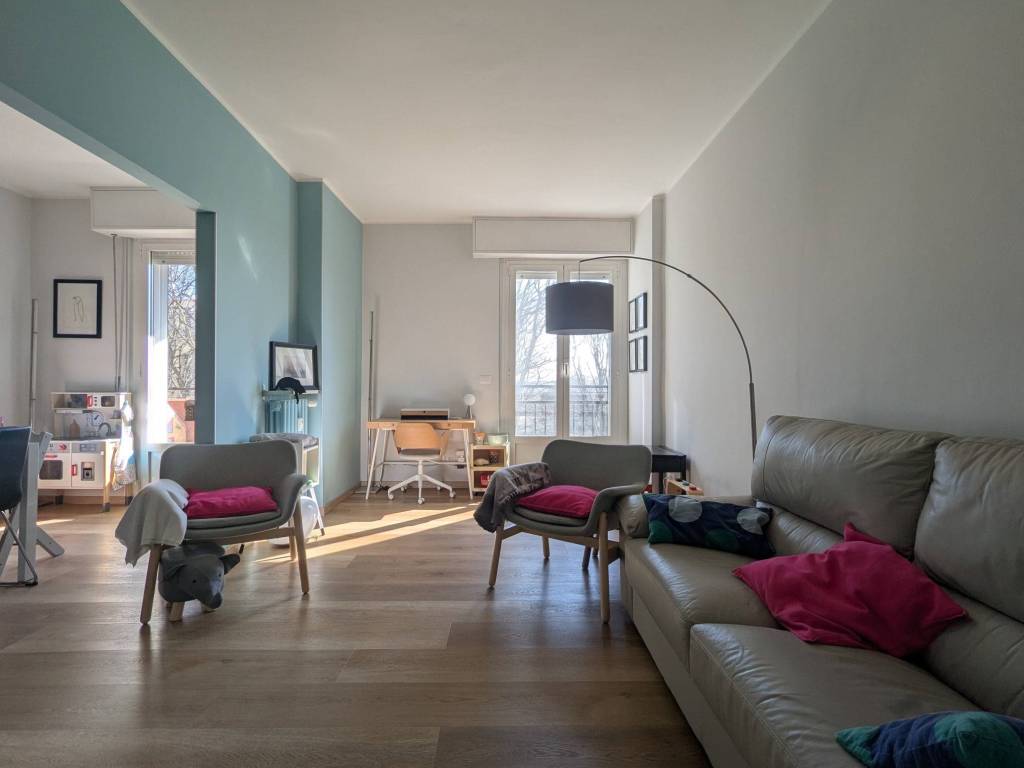 appartamento in vendita a Milano in zona Corvetto