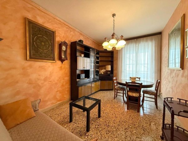 appartamento in vendita a Milano in zona Corvetto