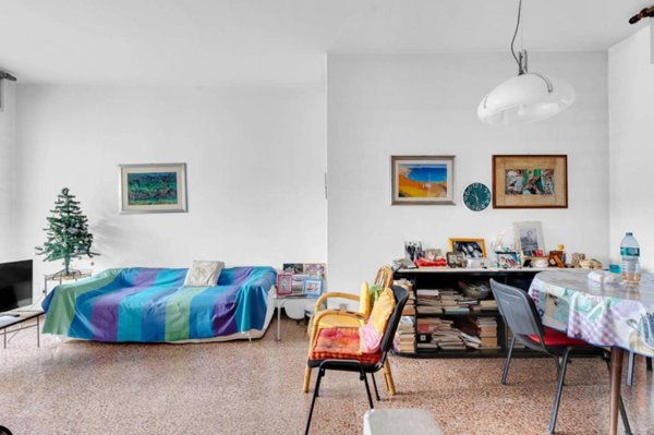 appartamento in vendita a Milano in zona Quarto Cagnino