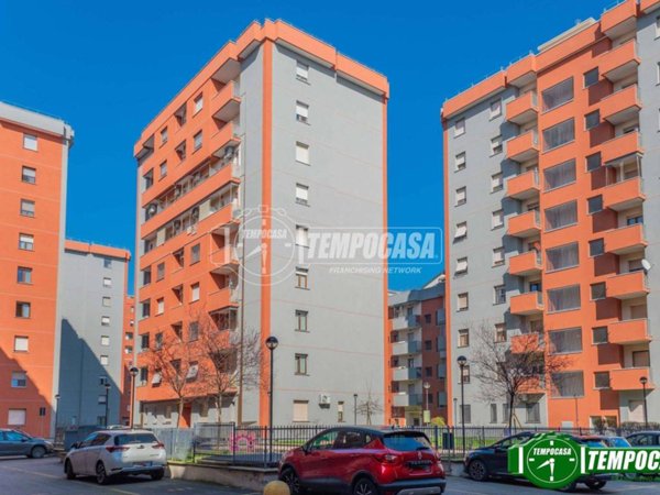 appartamento in vendita a Milano in zona Baggio