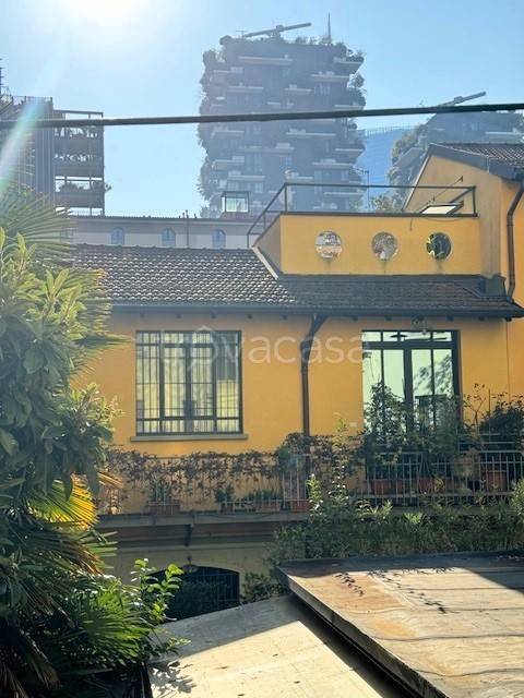 appartamento in vendita a Milano in zona Isola