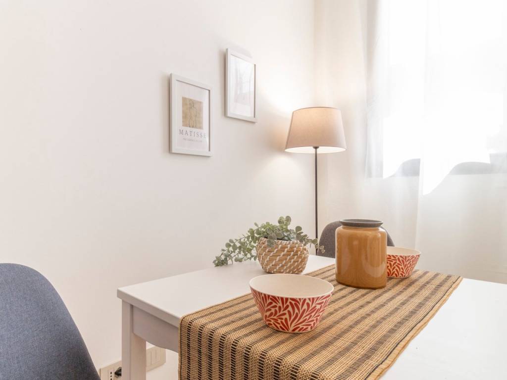 appartamento in vendita a Milano in zona Vigentino