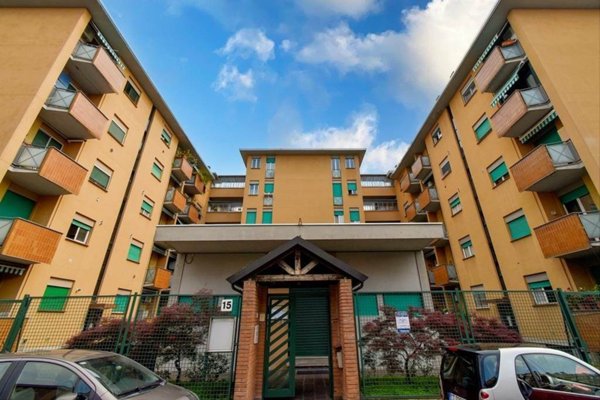 appartamento in vendita a Milano in zona Niguarda