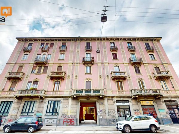 locale commerciale in vendita a Milano