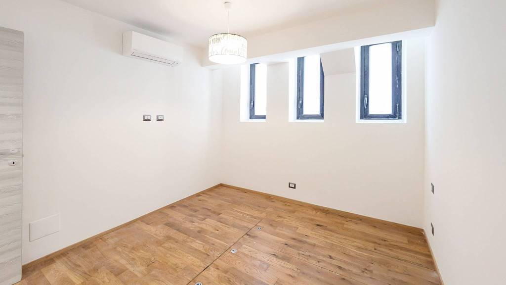 appartamento in vendita a Milano in zona Calvairate