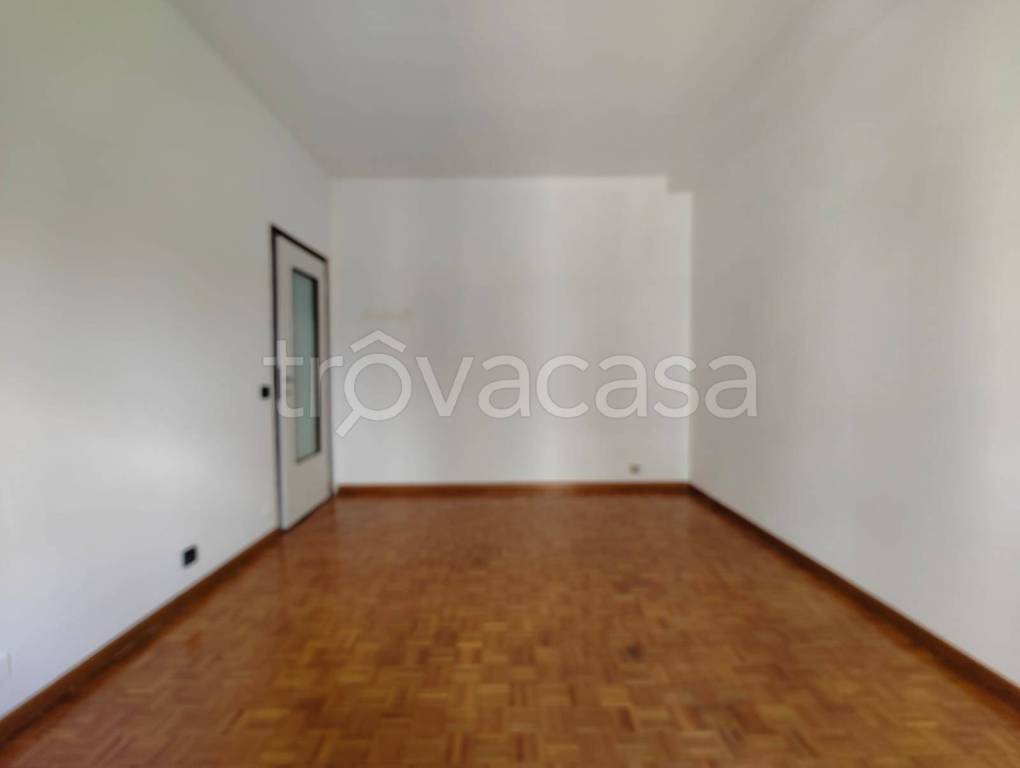 appartamento in vendita a Milano in zona Corvetto