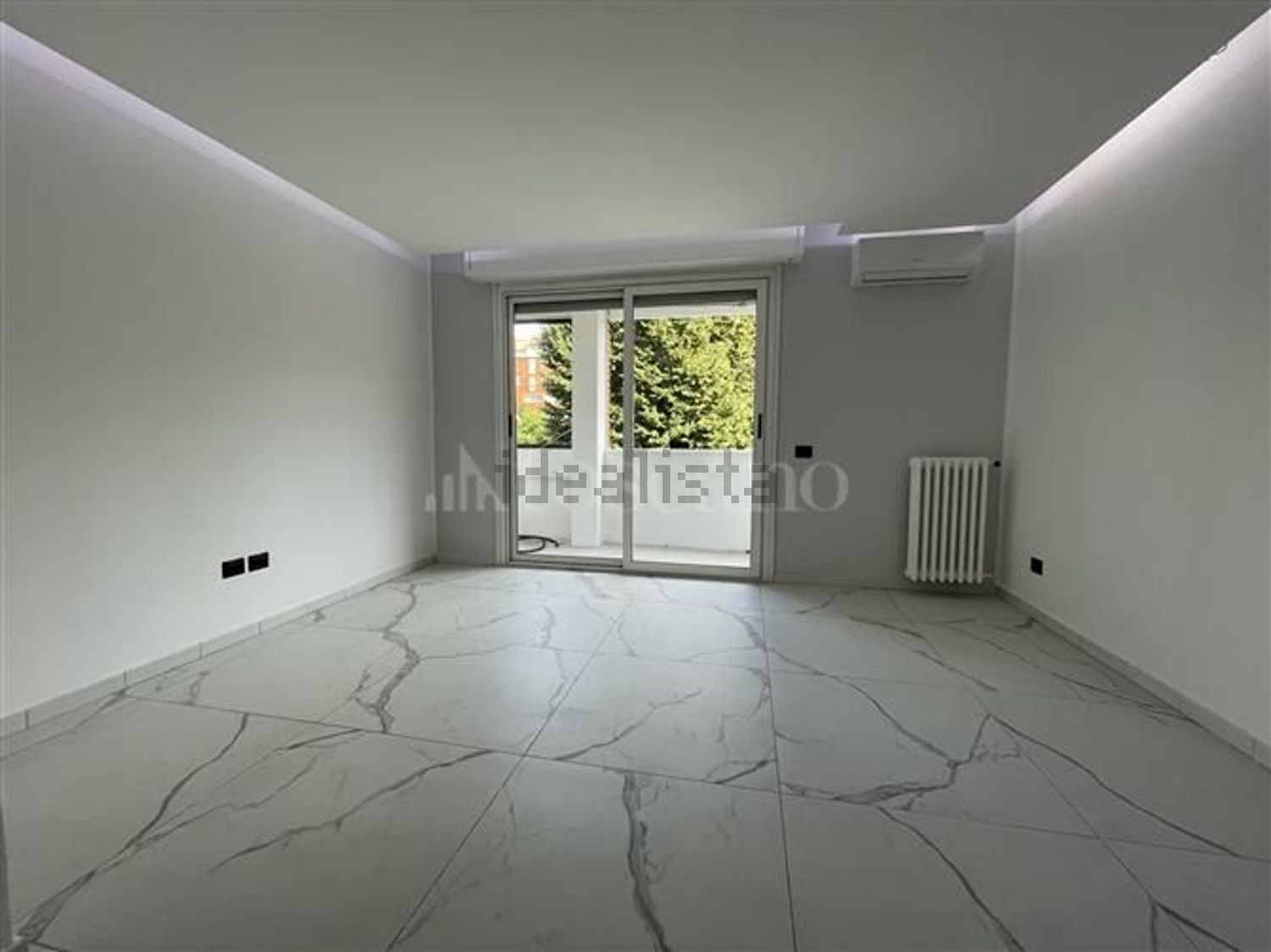 appartamento in vendita a Milano in zona Barona