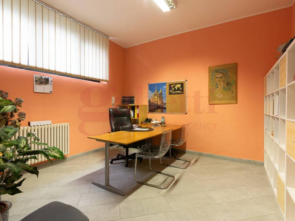 appartamento in vendita a Milano in zona Stadera