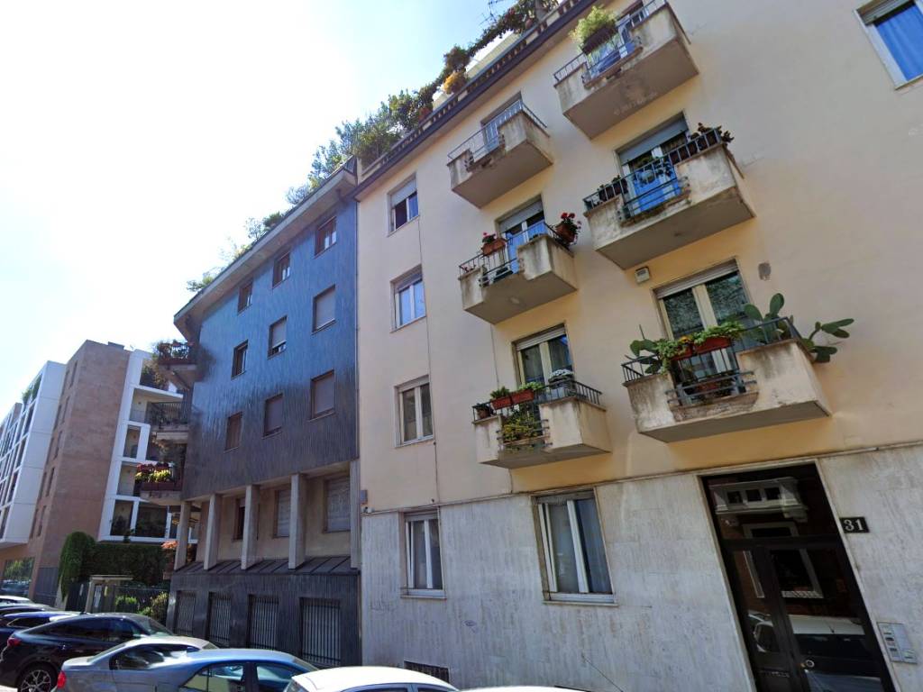 appartamento in vendita a Milano in zona Città Studi