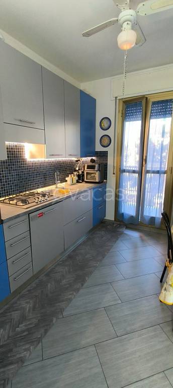 appartamento in vendita a Milano in zona Ronchetto delle Rane