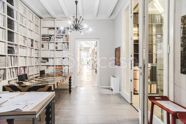 casale in vendita a Milano in zona Cascina dei Pomi
