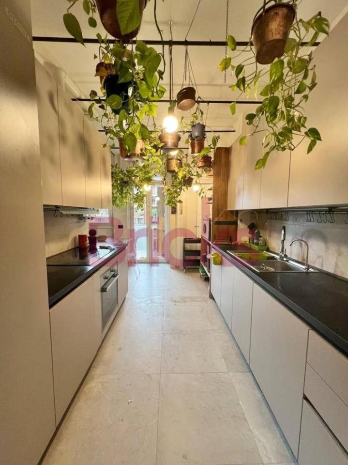 appartamento in vendita a Milano in zona Vigentino