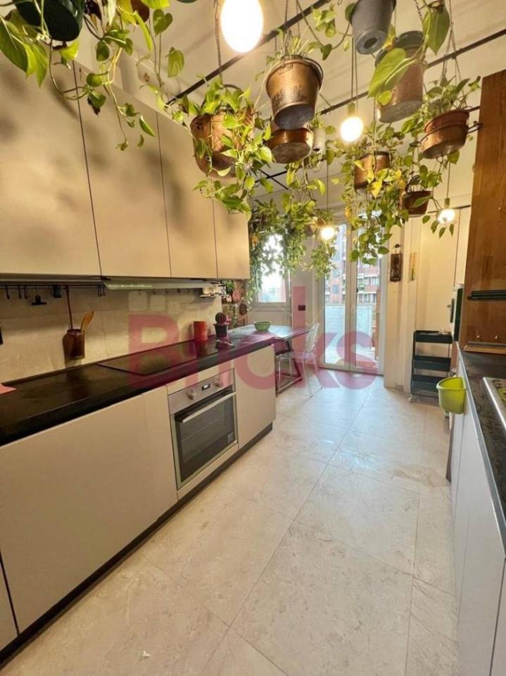 appartamento in vendita a Milano in zona Vigentino