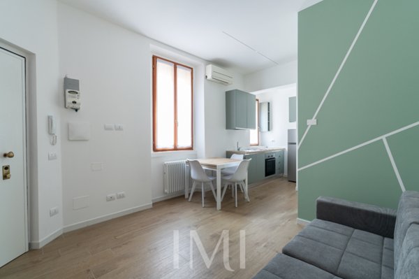 appartamento in vendita a Milano in zona Morivione