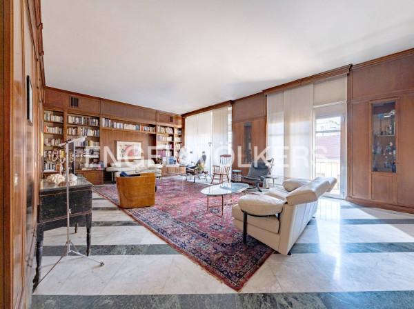 appartamento in vendita a Milano in zona Sant'Ambrogio