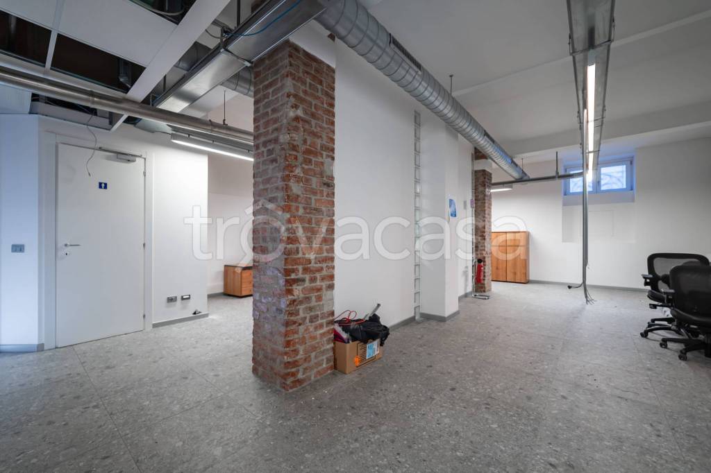 quadrivano in vendita a Milano