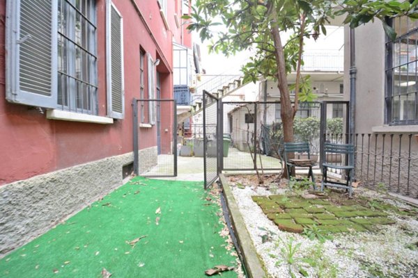 appartamento in vendita a Milano in zona Porta Genova