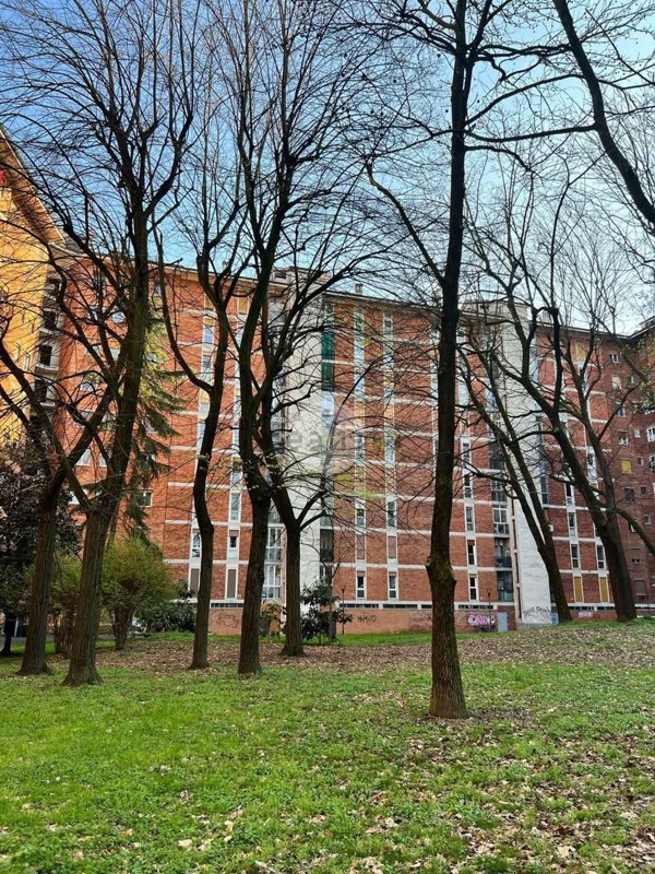 appartamento in vendita a Milano in zona Feltre