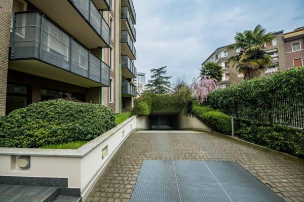 appartamento in vendita a Milano in zona Piazzale Lodi