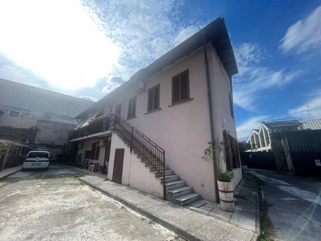 appartamento in vendita a Milano in zona Forlanini