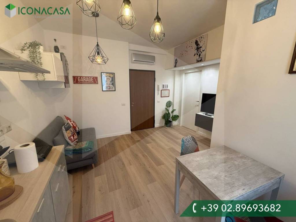 appartamento in vendita a Milano in zona Adriano