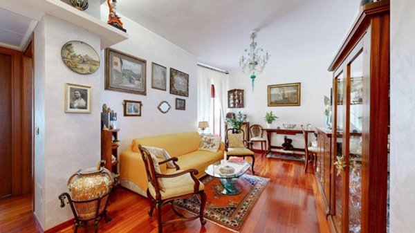 appartamento in vendita a Milano in zona Corvetto