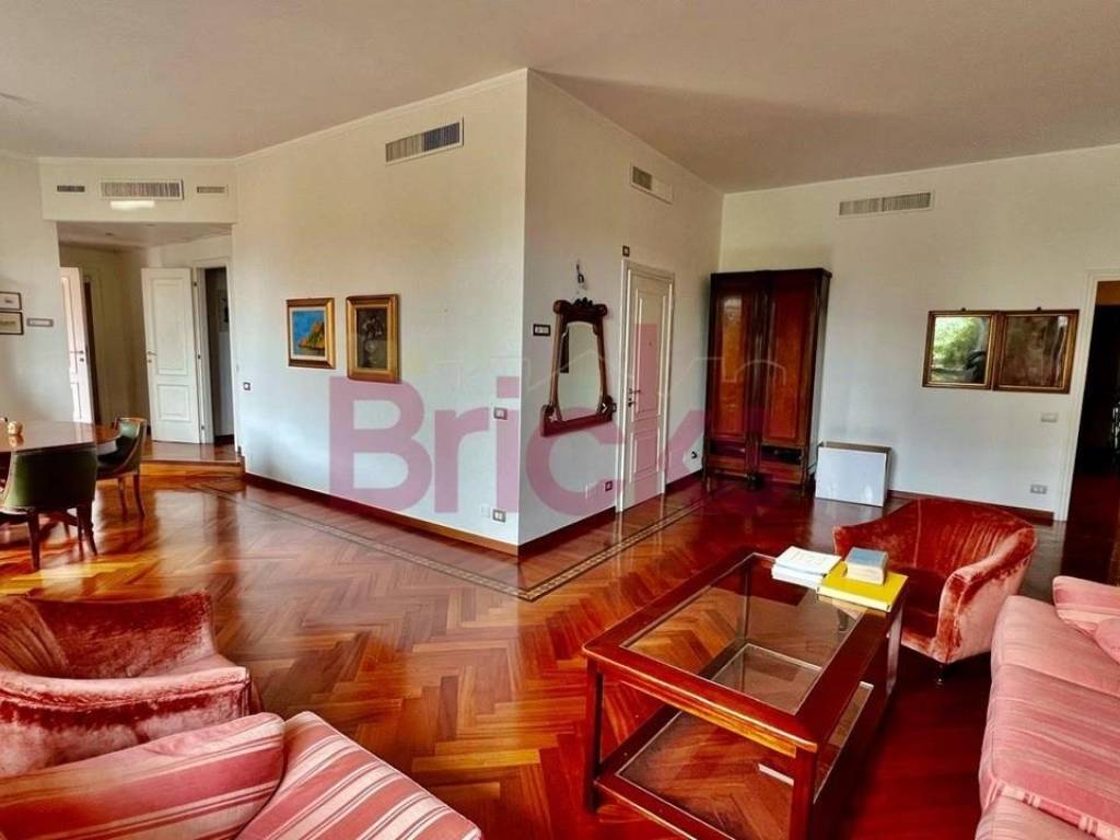 appartamento in vendita a Milano in zona Brera